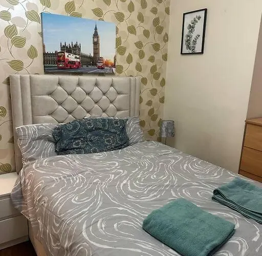 Amazing Wood Street Ground Floor Flat A